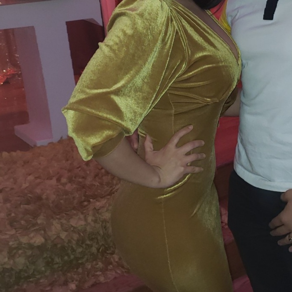 Dress - Picture 2 of 2